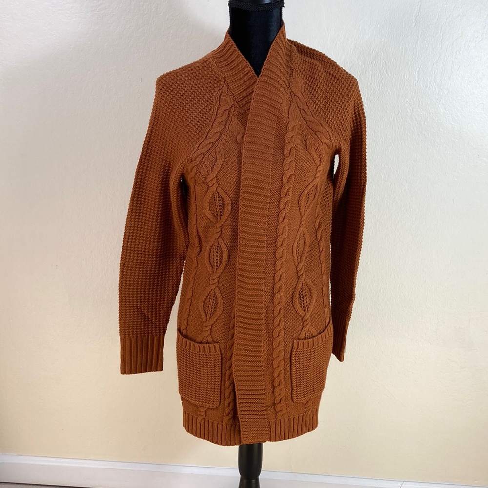 Leo & Nicole Cardigan Women Sweater